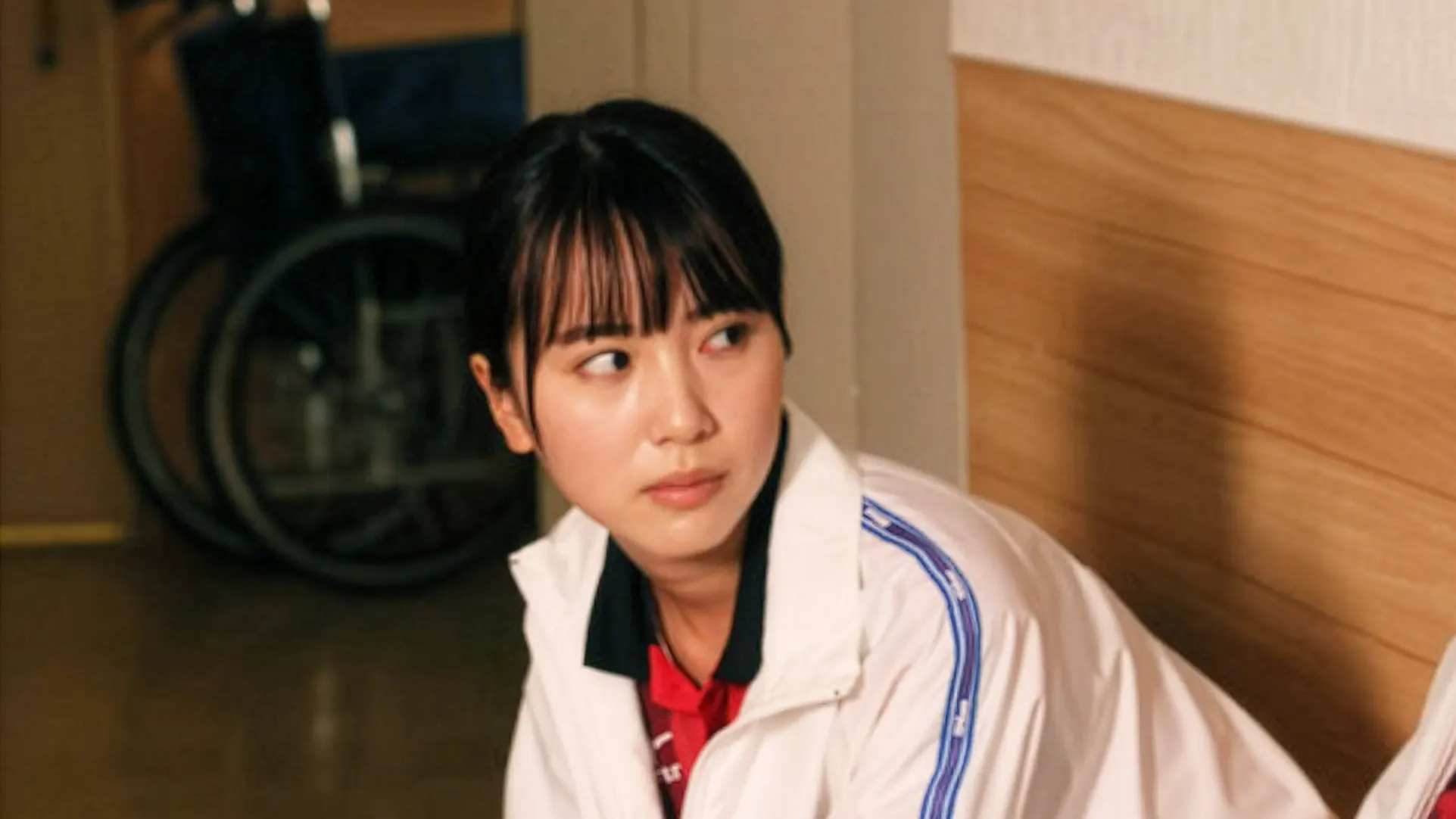 『月夜行路』涼子（麻生久美子）のバドミントンペア（遠藤久美子）の学生時代は誰？並木彩華